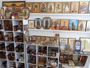 Hristogram Zlatibor – pravoslavna prodavnica, unutrašnjost, ikone i knjige
